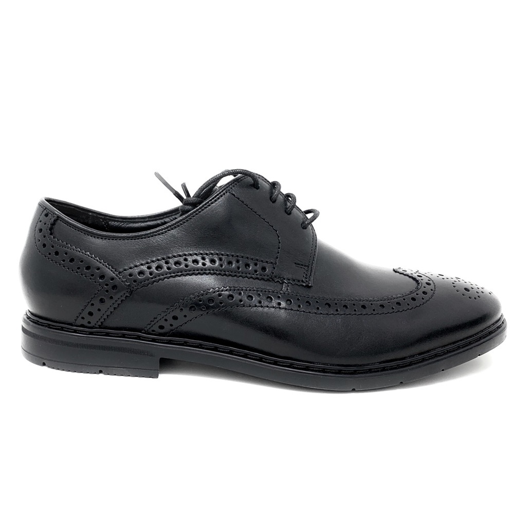 Clarks Black Leather Wingtip Oxfords